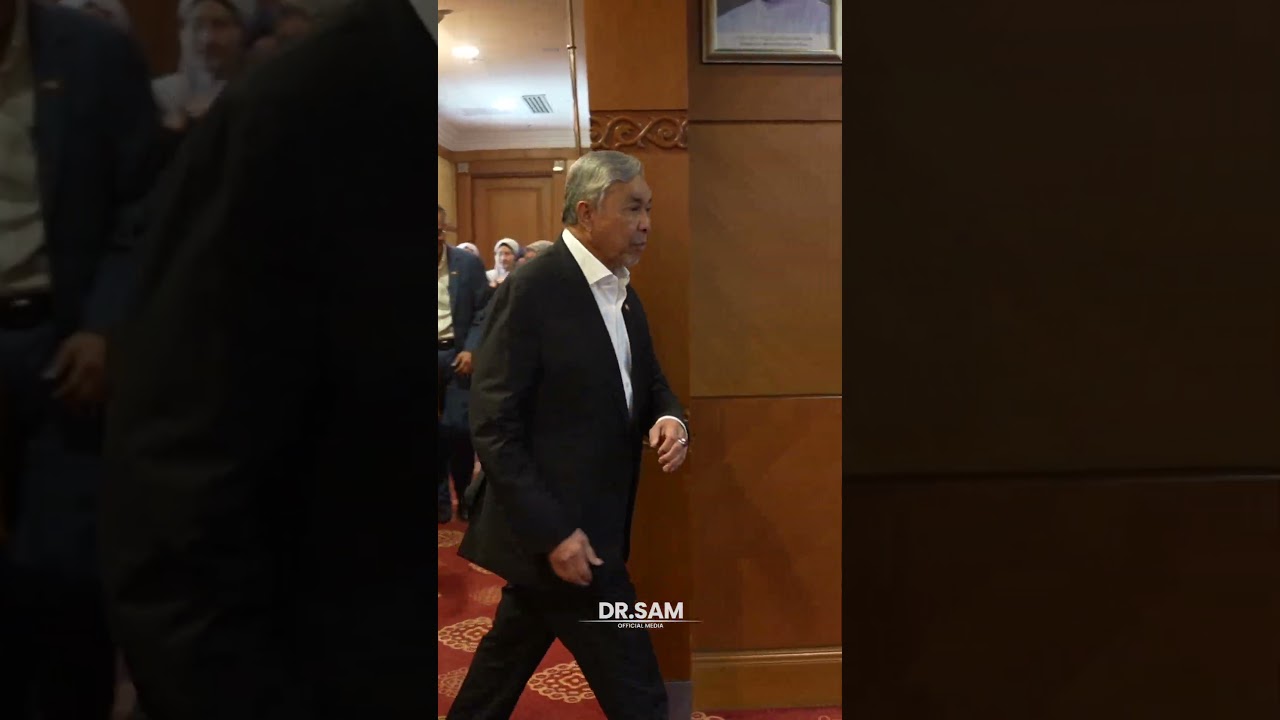 Mesyuarat Jawatankuasa Kabinet Kesihatan Nasional bagi meneliti isu kesihatan awam