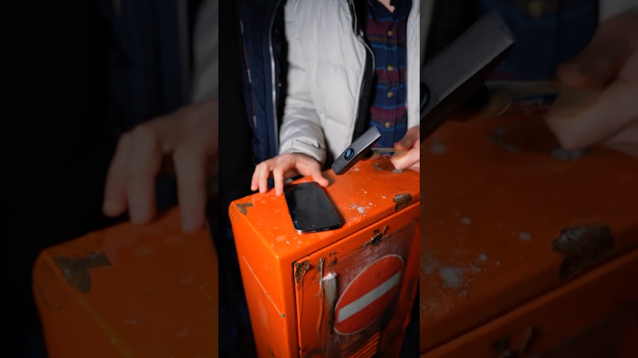 Скандал с Еремеем выходит на новый уровень: молоток 🔨 против экрана в айстудио.рф