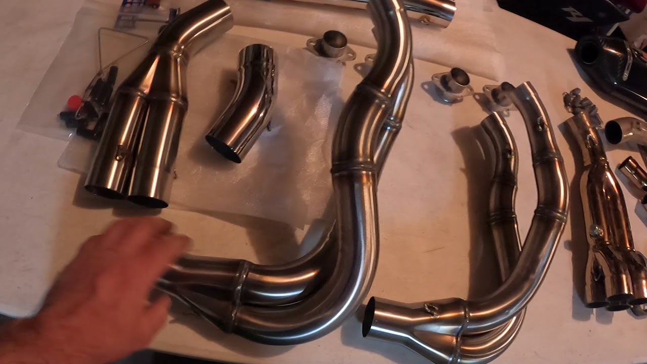 Kawasaki ZX14R Yoshimura Full Race, Two Brothers Full Exhaust, and Brocks Pentacarbon Exhaust.