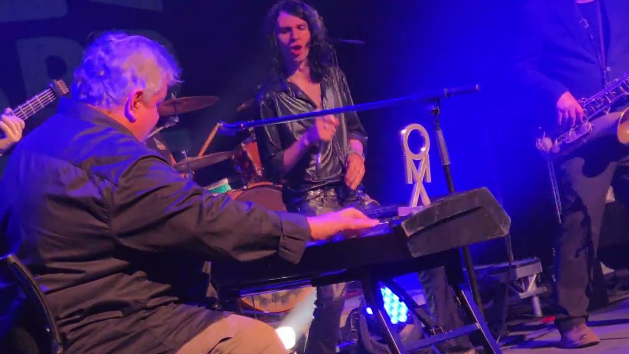 Ben Waters Band : (Featuring Chris Payn)  - 'Rock n' Roll'