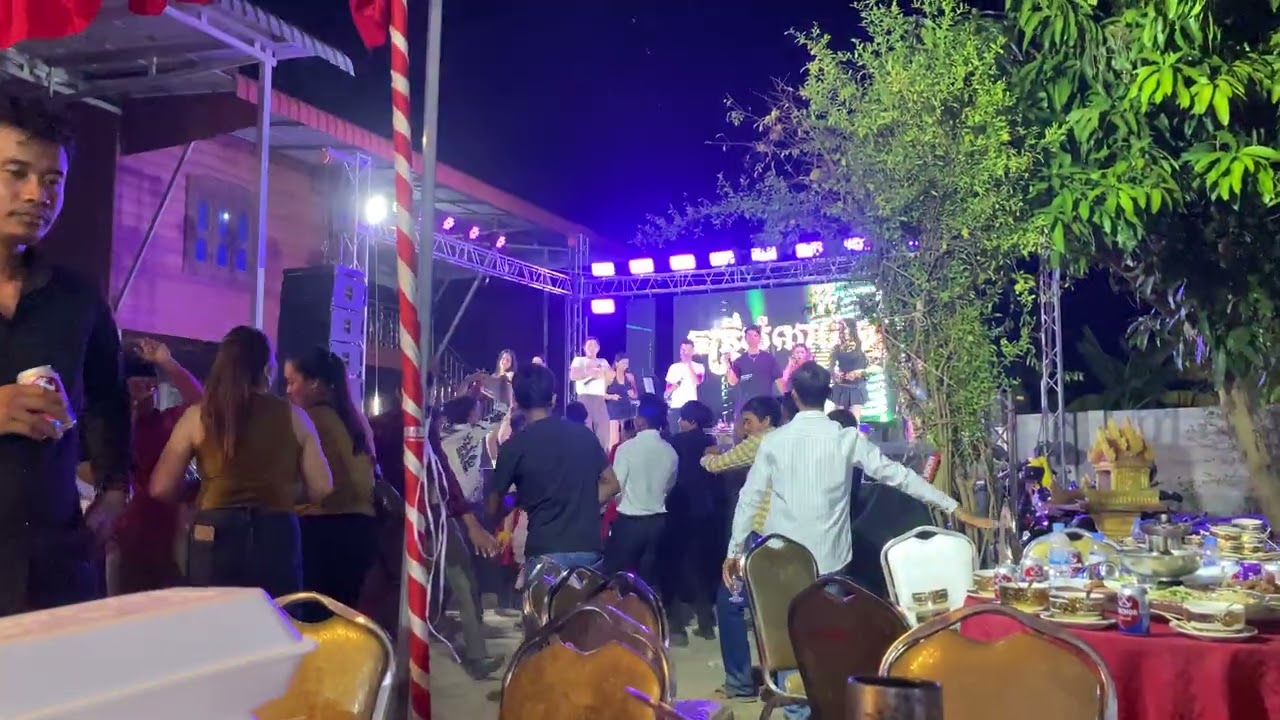 បើអត់លុយការប្រពន្ធម្ដ៉េចកើតទៅ😩