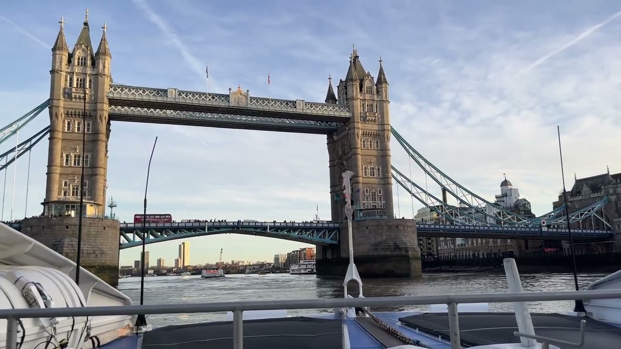 Uberboat on Thames - Tower Bridge 