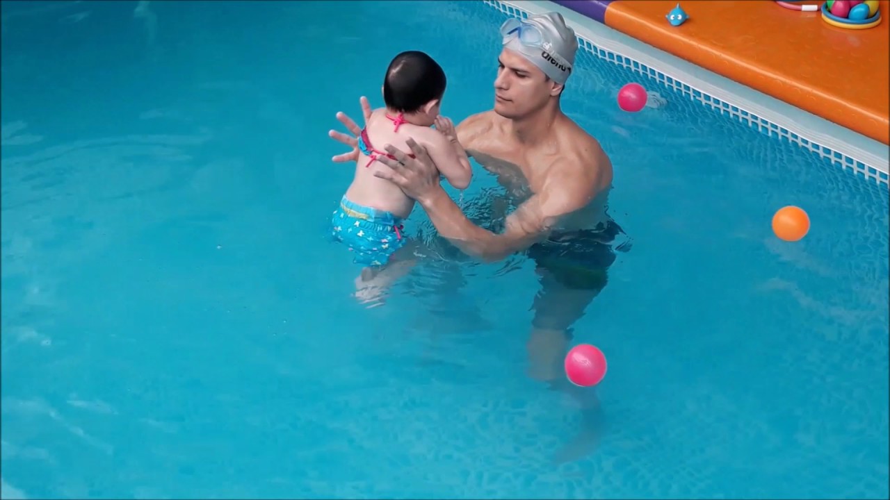 BENEFICIOS DE LA NATACIÓN PARA BEBES ACUAFISH - ANDRES ARIZA