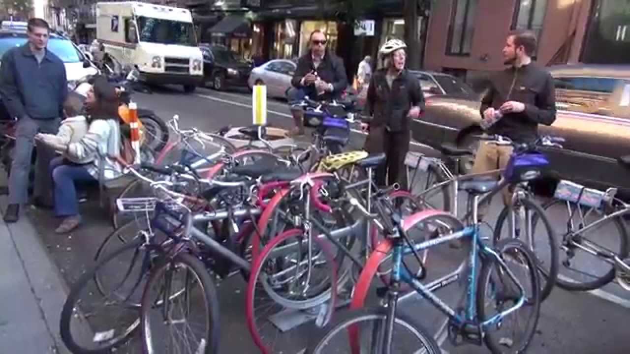 Streetfilms - Sunnyside, Queens Becomes a Bike-Friendly Business District!