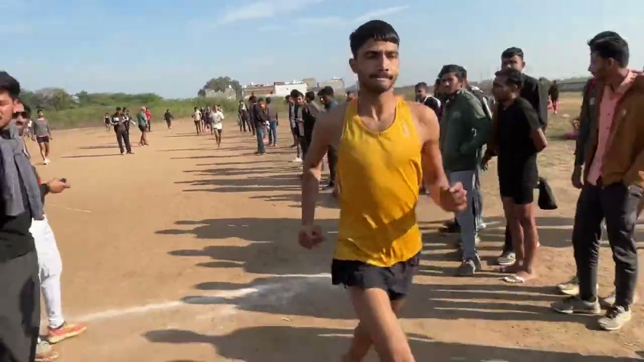 मध्य प्रदेश पुलिस 800M दौड़ 🏃 चंबल के धावकों ने दिखाया अपना दम वर्दी के लिए हो गए तैयार…
