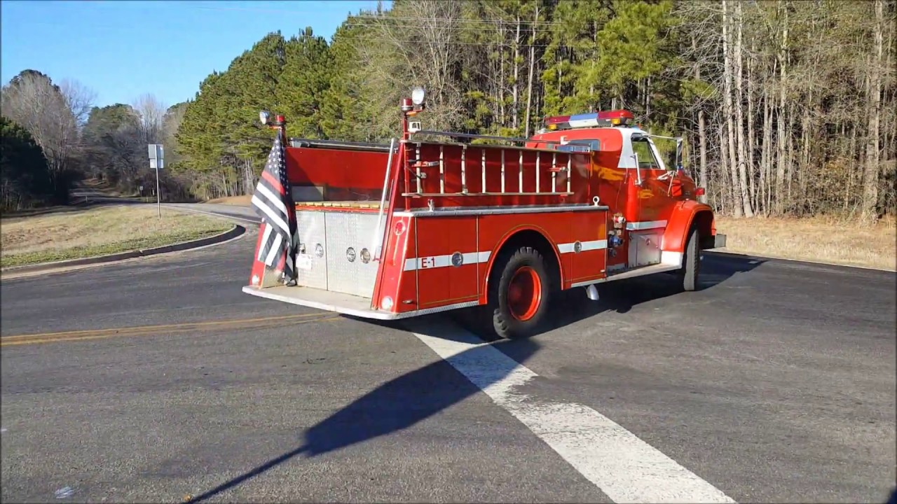 1972 gmc/pirsch fire truck cold start and drive by