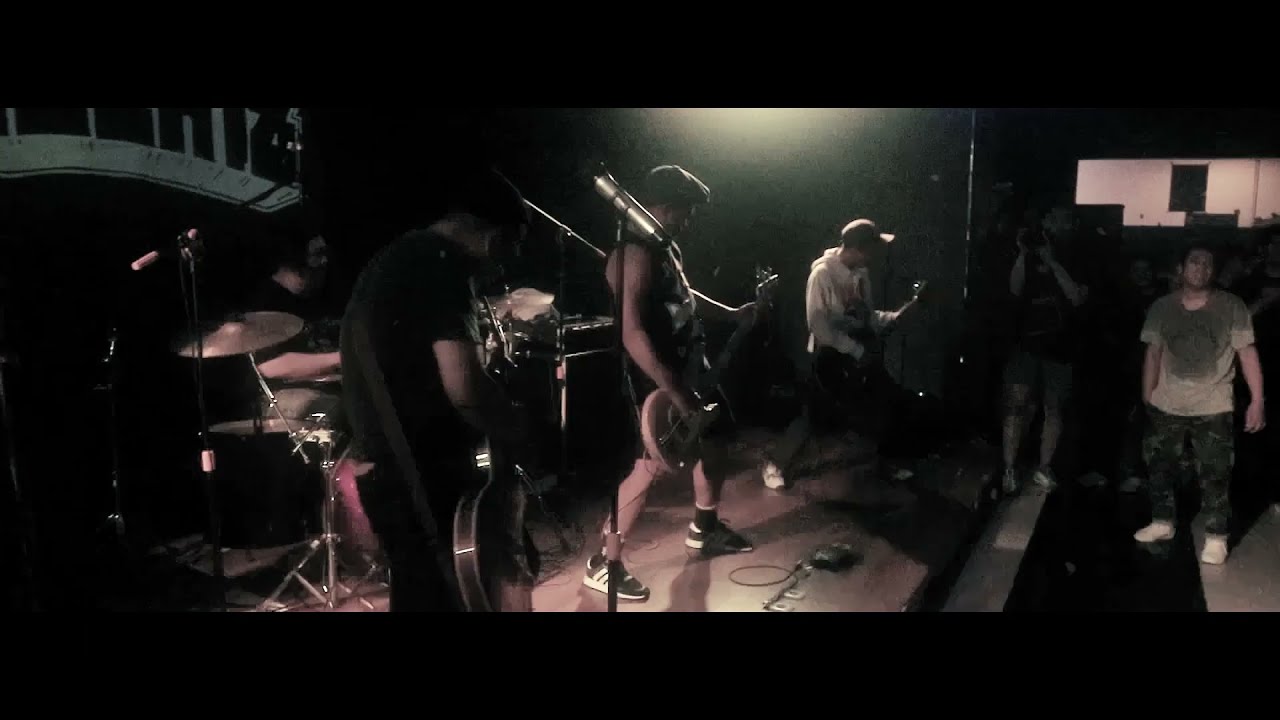 UNDER18 - BACK ON TRACK (Official Music Video)