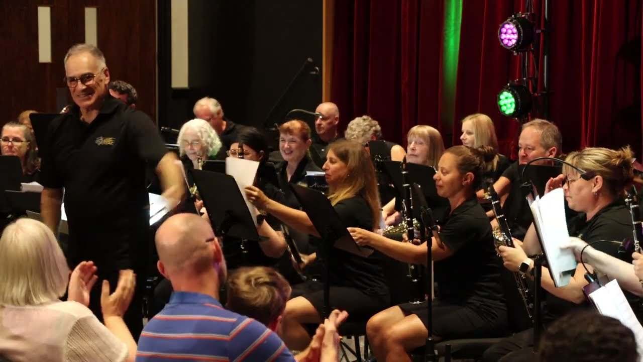 Chapeau melon et bottes de cuir (For Concert Band) - Laurie Johnson, arranged by Thierry Muller