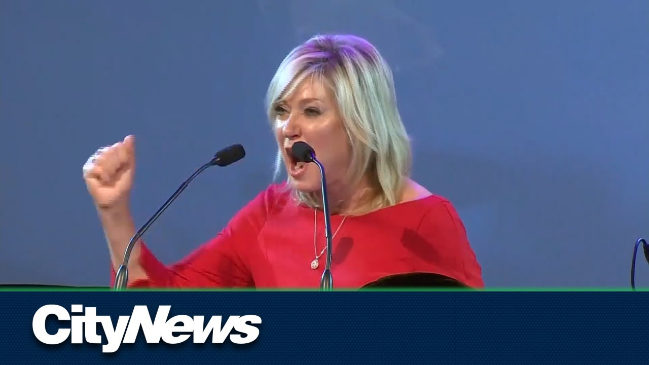 Bonnie Crombie gives victory speech after winning re-election as Mississauga's mayor