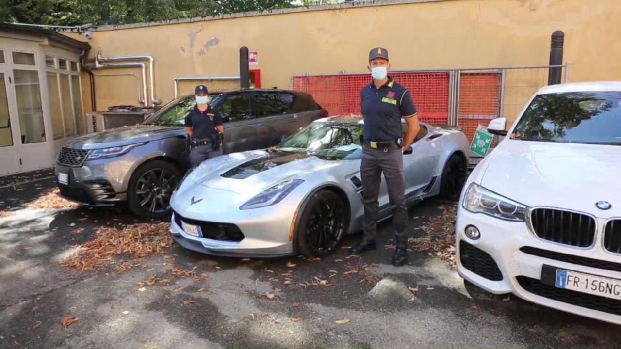 Operazione Billions, fatture false e auto di lusso: sequestrate Ferrari, Porsche, Bmw e Corvette