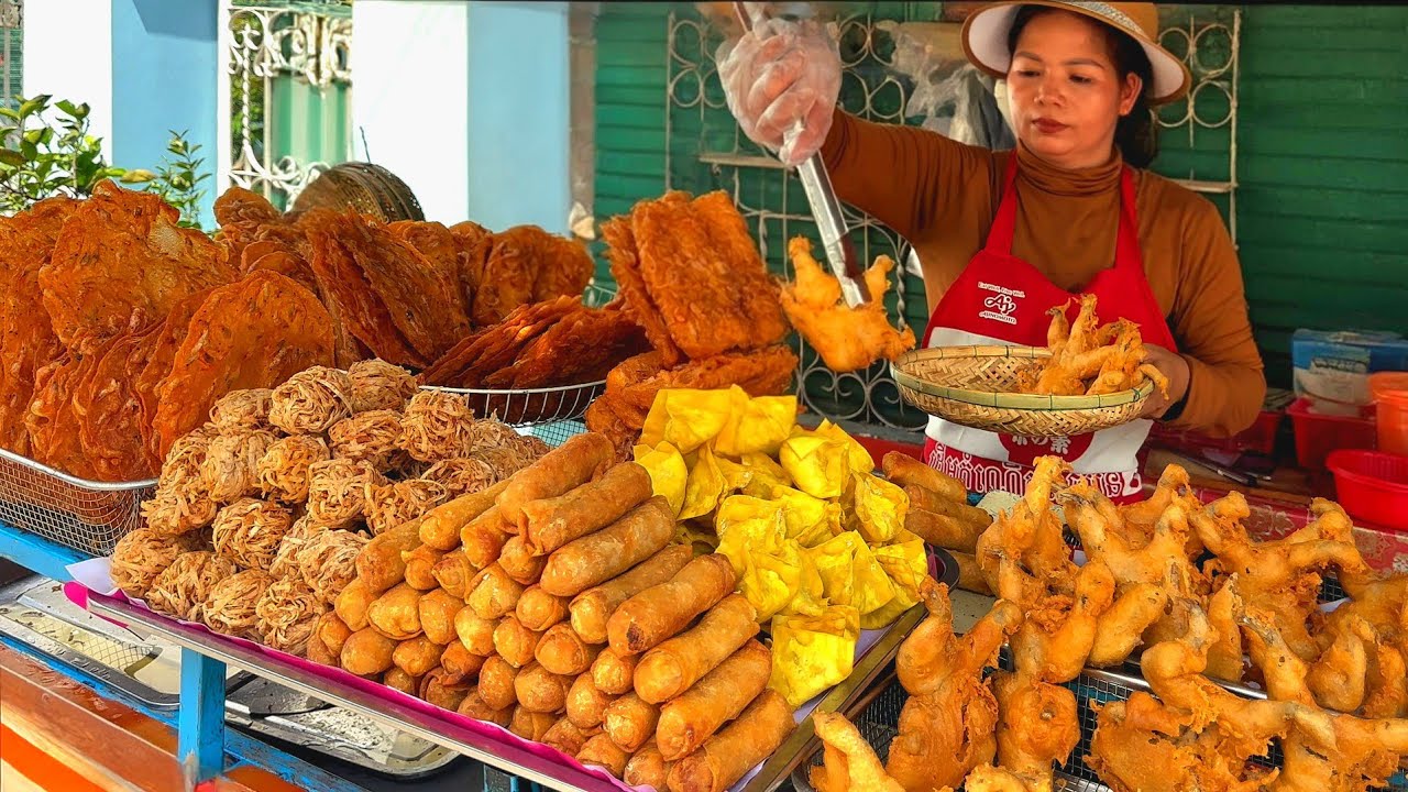 Non-Stop Frying! Under $1 Fried Chicken, Fried Frog, Crispy Wonton, Shrimp Bread | Khmer Street Food