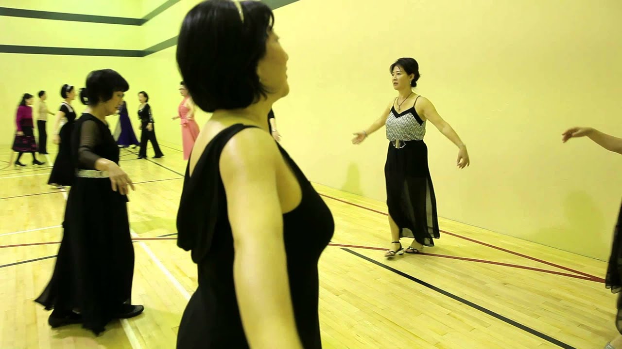Christmas Waltz Line dance