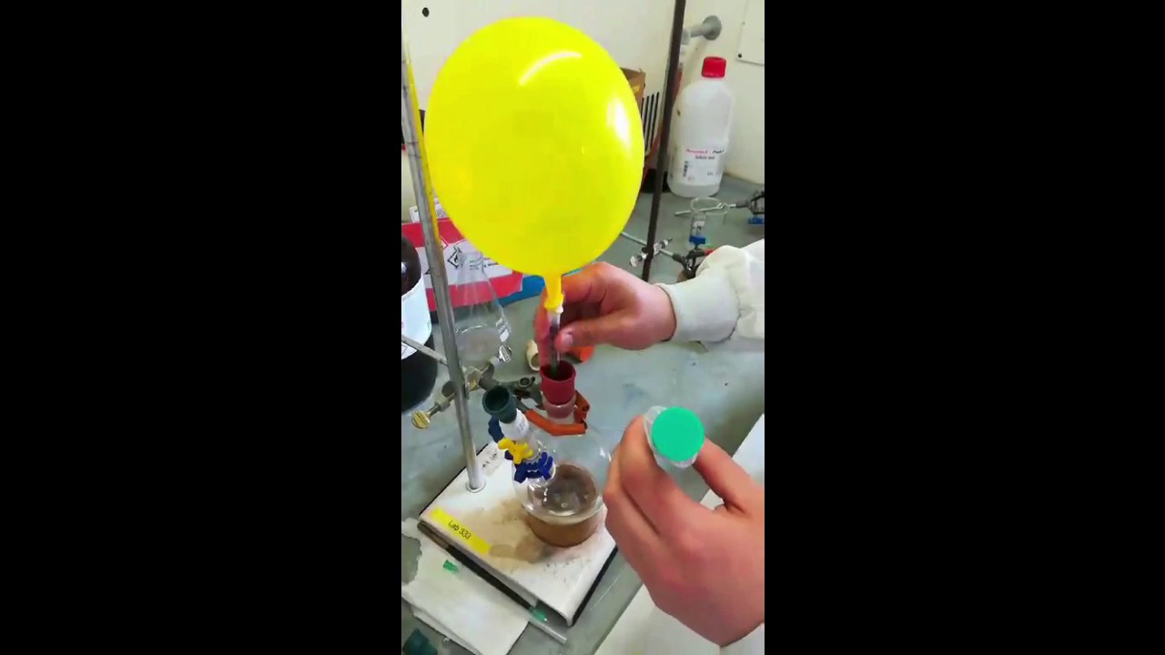 Working Under an Inert Atmosphere Provided by a Nitrogen-Filled Balloon.mp4