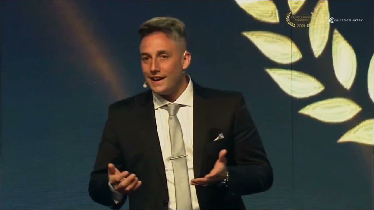 LA CHARLA DEL MOMO EN LOS COSCU ARMY AWARDS 2021