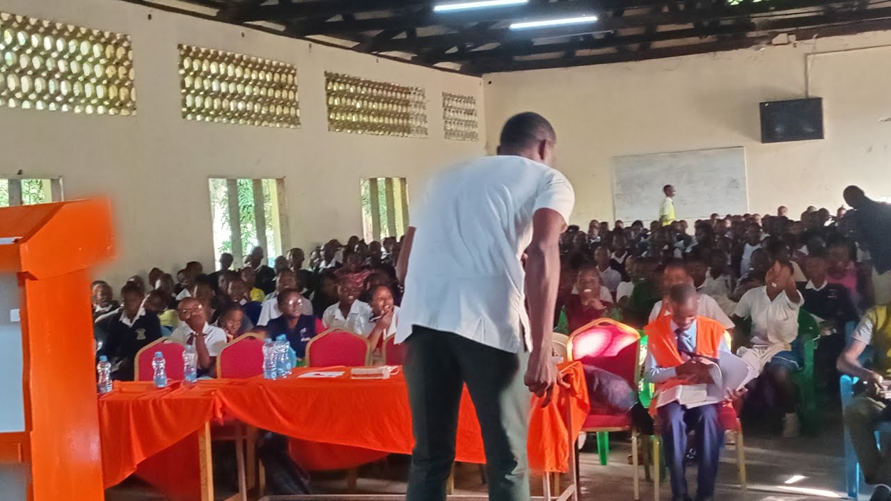 KSCF RALLY AT GEDE SECONDARY PRAISE SESSION BY KILIFI STUDENTS 