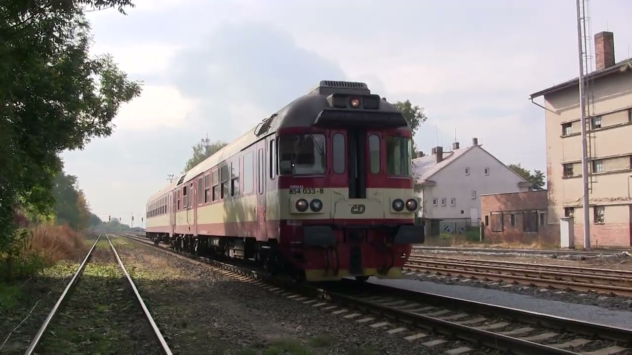 854 033 Vendulka odjíždí z Chotětova