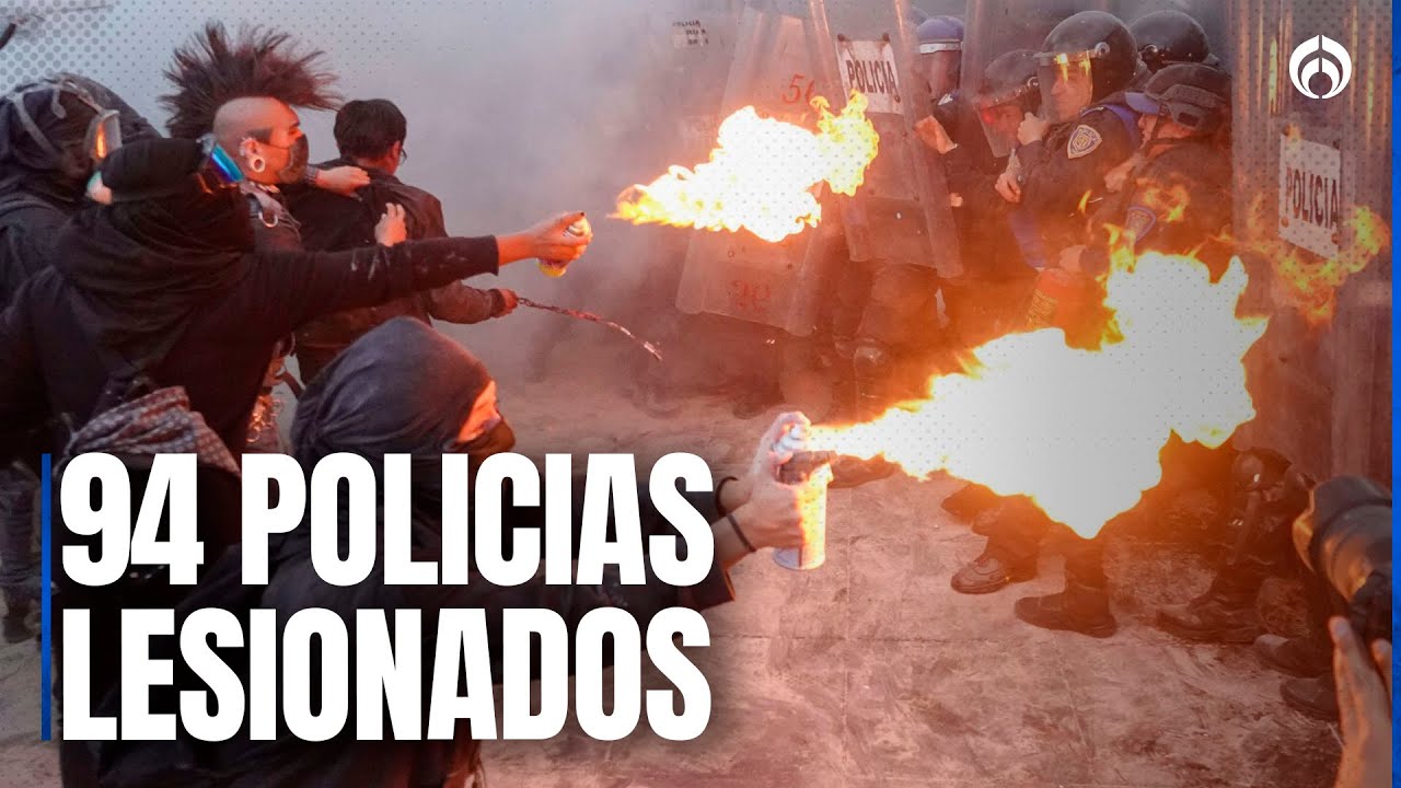 Explota la violencia el 2 de octubre: bloque negro ataca con molotovs a policías