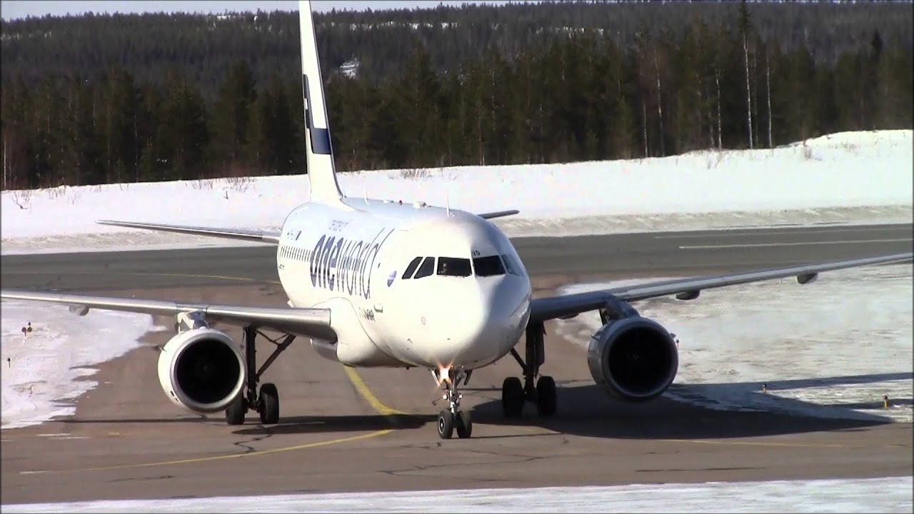 OneWorld Finnair Airbus A319 Landing Rovaniemi Airport - EFRO