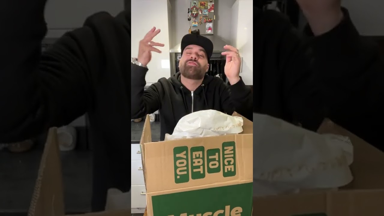 Unboxing my muscle food order