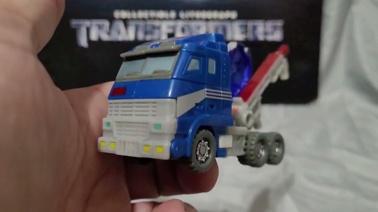 Composite Enerjoe Reviews: Transformers Cybertron Scout Armorhide