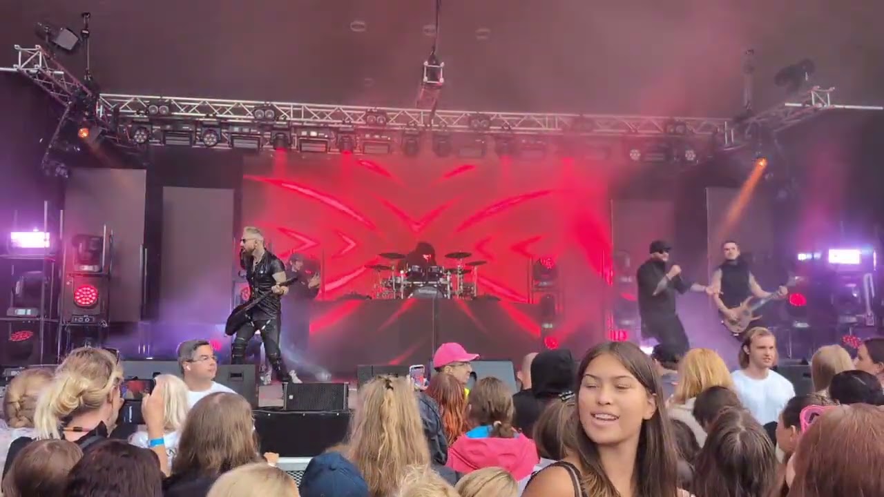 Smash Into Pieces - &Ouml;rebro Stadsfest 2025 - Disconnect and Flow