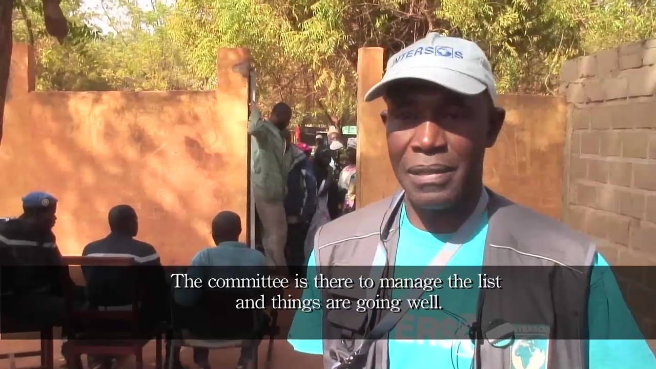 Mali: Giving Help