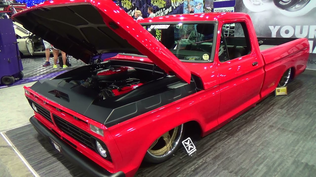 Ford F-100 Boss 302 Street Truck 1973 года выпуска, выставка SEMA 2014.