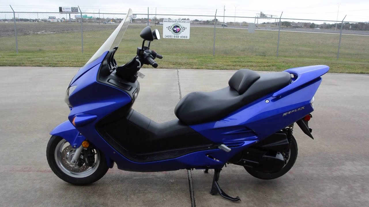 Продается подержанный мотоцикл Honda Reflex 250 ABS 2006 года выпуска, цвет «конфетно-синий». Цен...