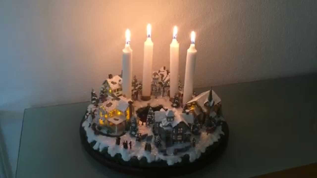 Thomas Kinkades Weihnachtsromantik Stimmungsvoll beleuchteter Weihnachtskranz