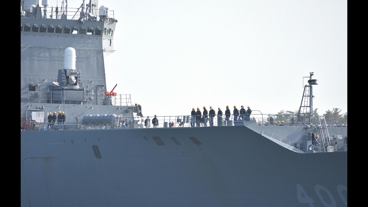 輸送艦「くにさき」が因島に来た　令和8年2月24日