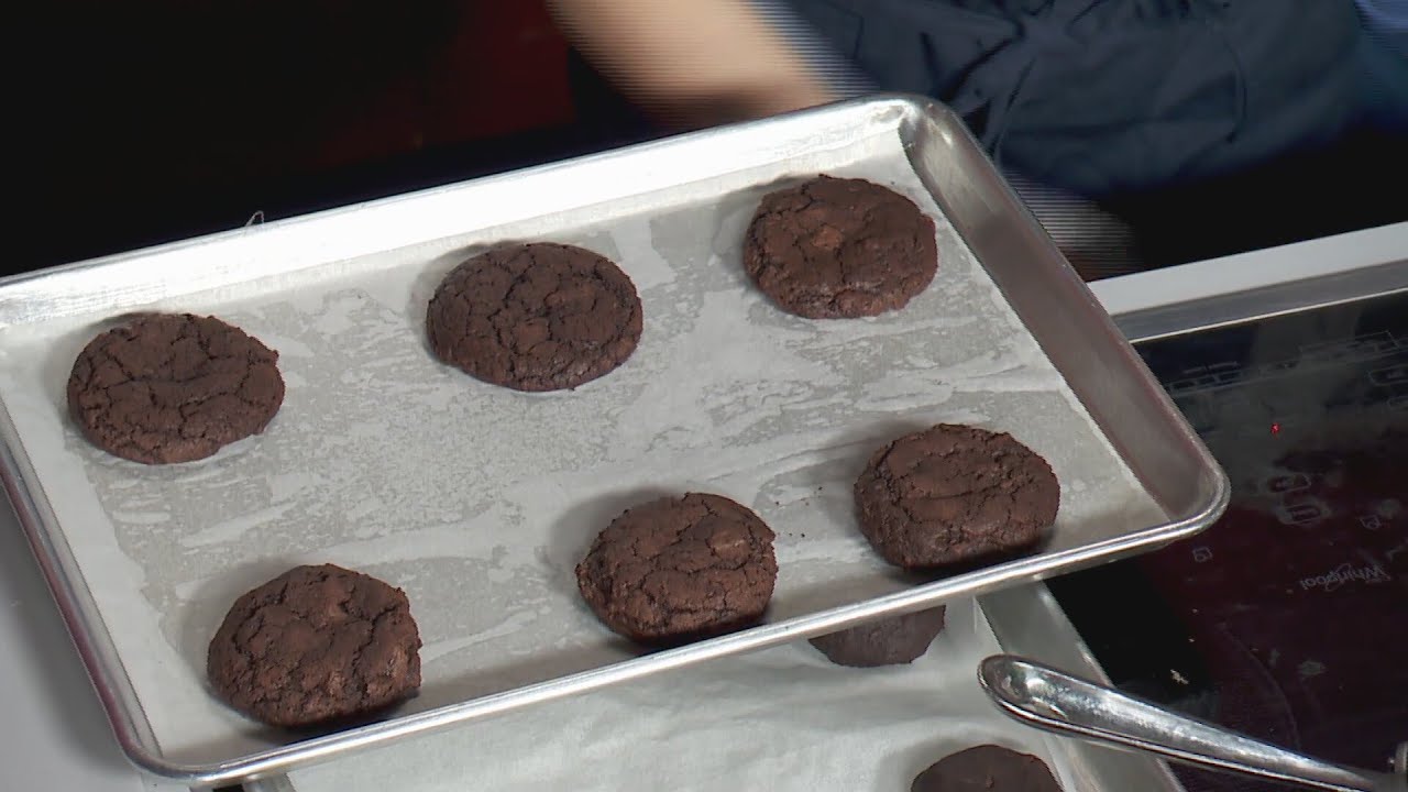 Lunchbreak: Chocolate Chip Brownie Cookies