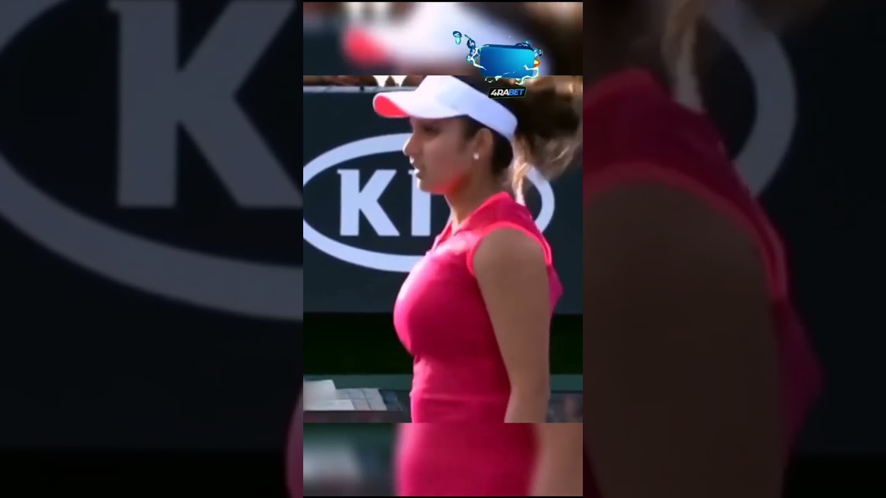 Sania Mirza bouncing tennis balls 🎾 😋 #saniamirzashoaibmalik #tennis
