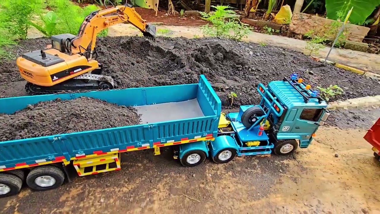 AKSI KE 55 ‼️ Proyek Pagar Taman Rc Truk Hino Trailer VS Tronton Angkut Pasir Penuh Ban Kempes 