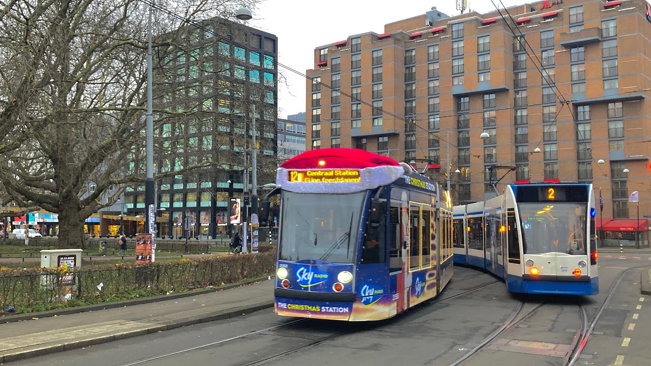 GVB Combino trams tijdens de feestdagen 