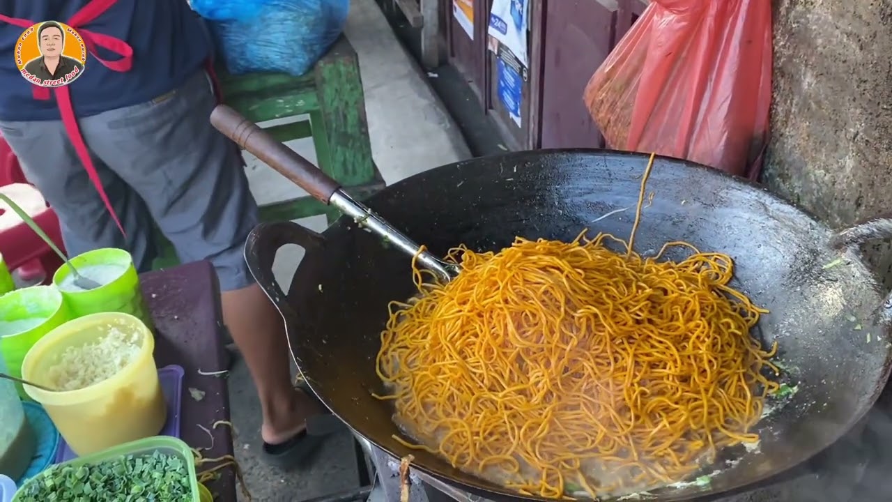 Mie balap gerobakan viral dan ramai di medan || Sehari habis 100 kilo mie balap