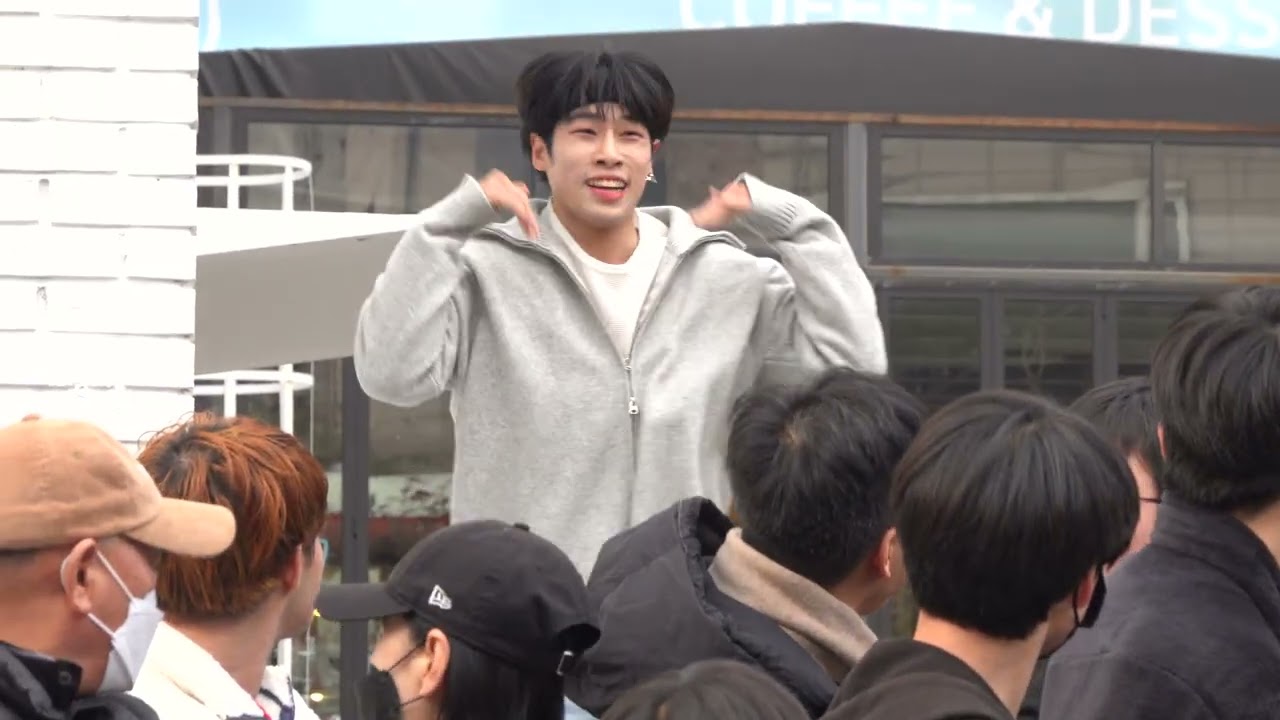 231119 kpop cover dance team ONE OF - Like OOH-AHH (TWICE) Hongdae busking
