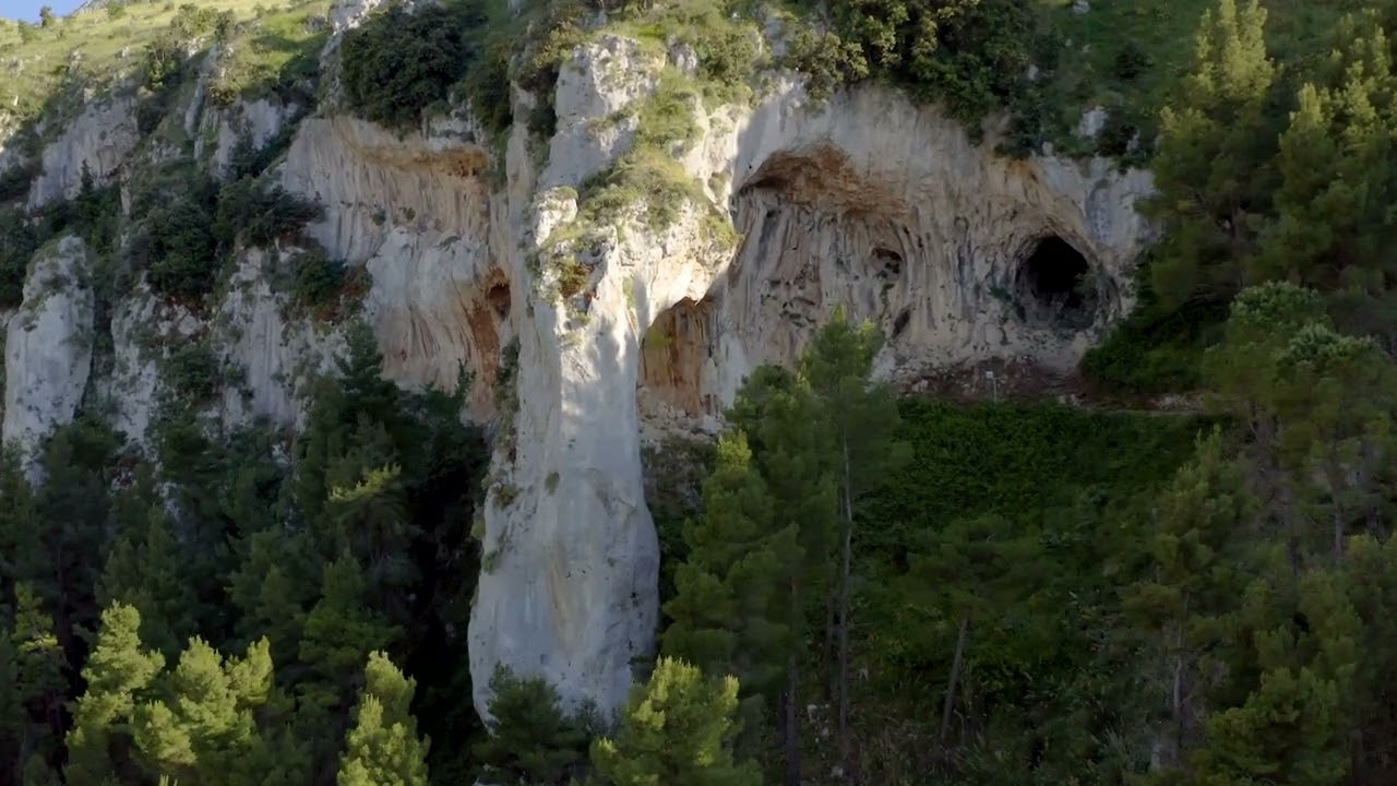 Parco della Grotta Grattara -  Gratteri Holiday