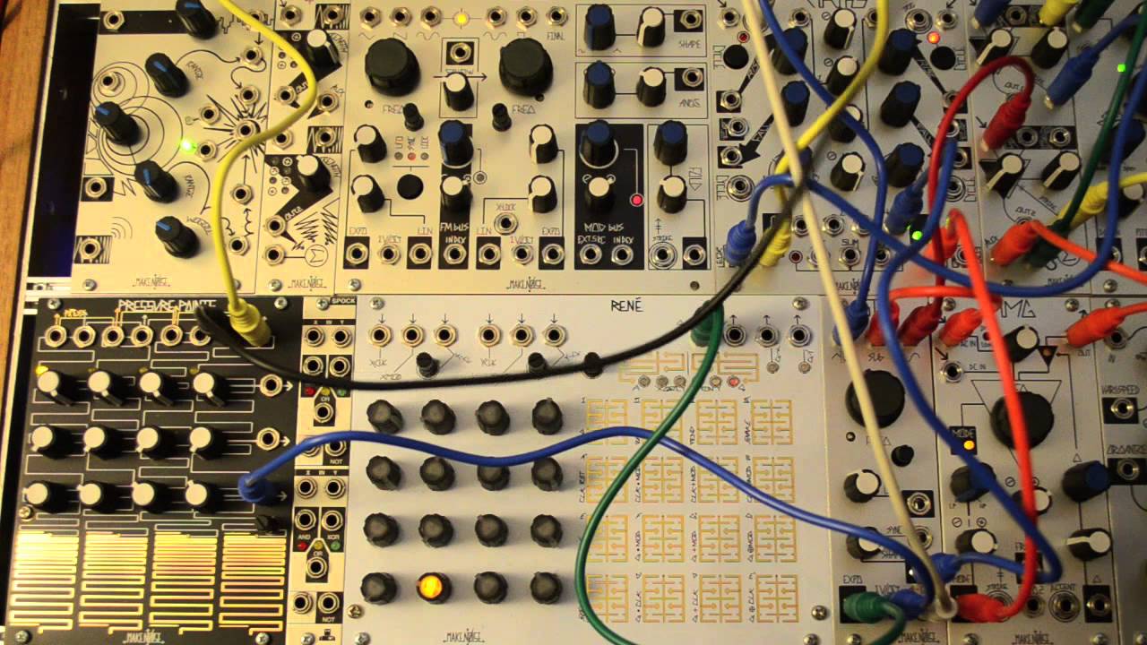 Создание шума с помощью субтембрального осциллятора (STO) и сложных мелодий.