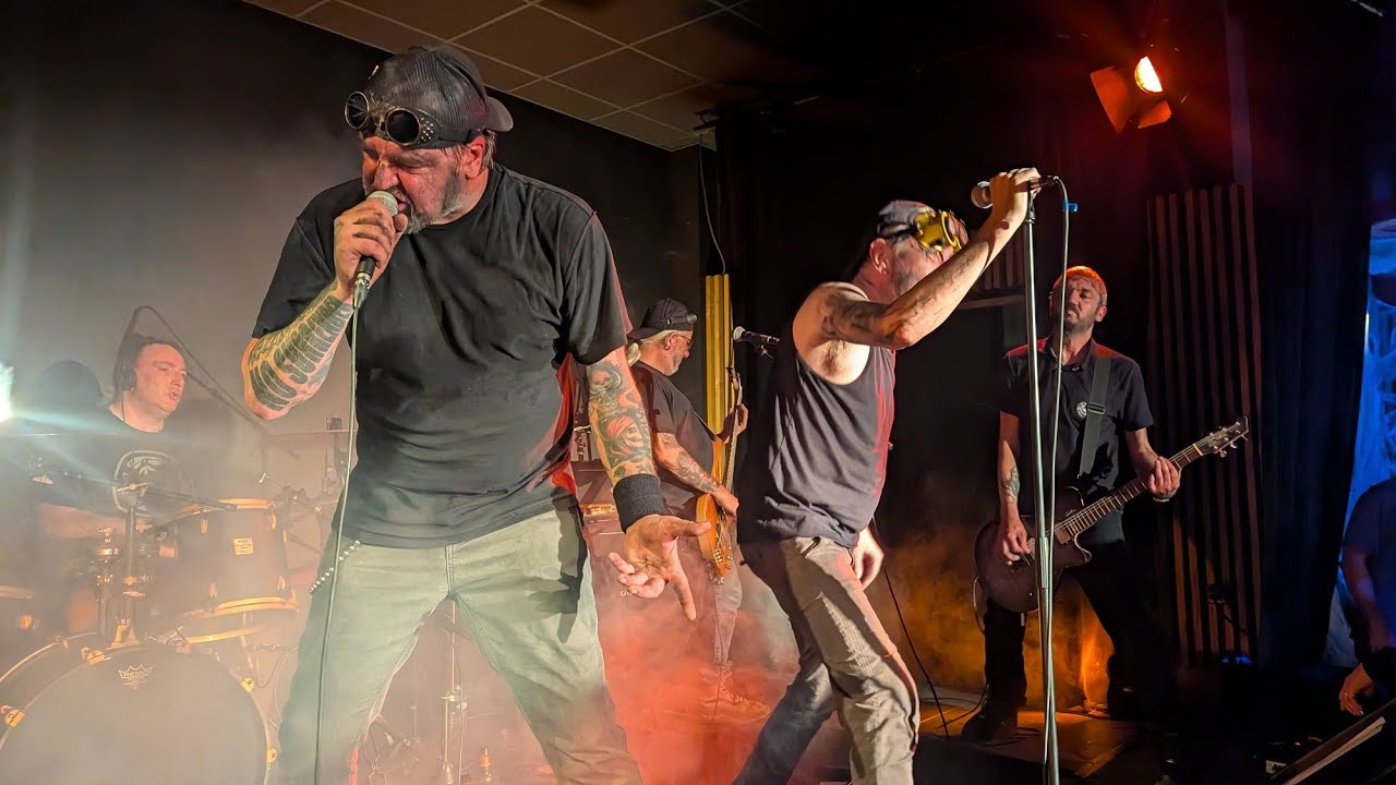 Working Class Zero : titres en description [Live au Bag Noz (St Thonan-29) - samedi 1 novembre 2025]