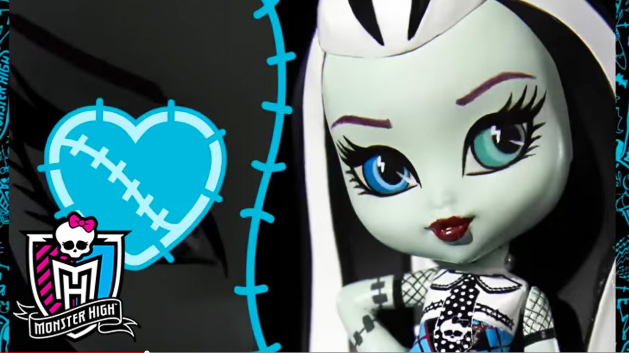 Monster High Vinyl Figures | Monster High