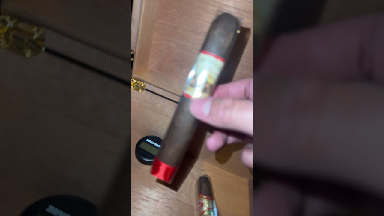 Shout out to my cigar lovers ! Stay blessed and enjoy a smoke ! 