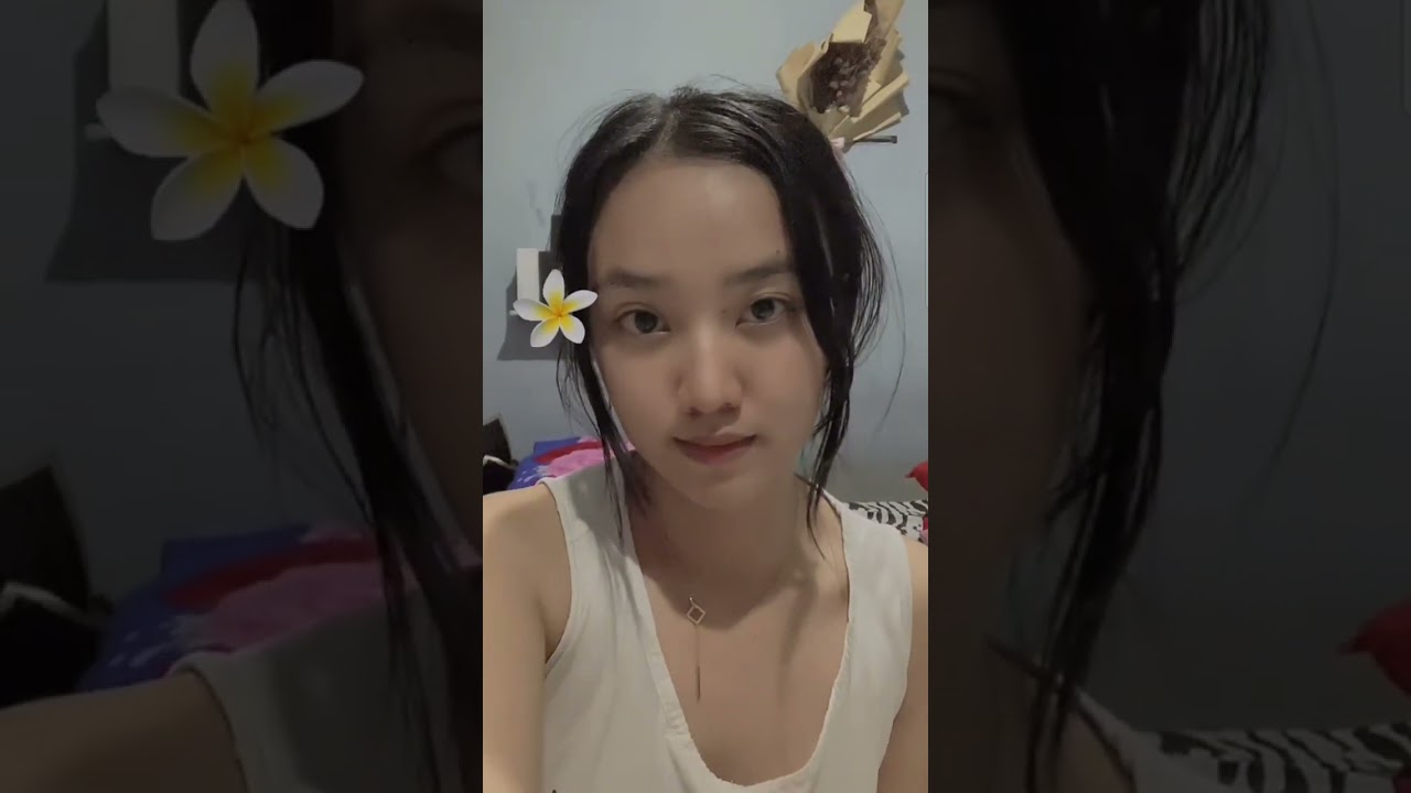 Live tiktok ngobrol ada yang nyembul #viral #live #blunder 