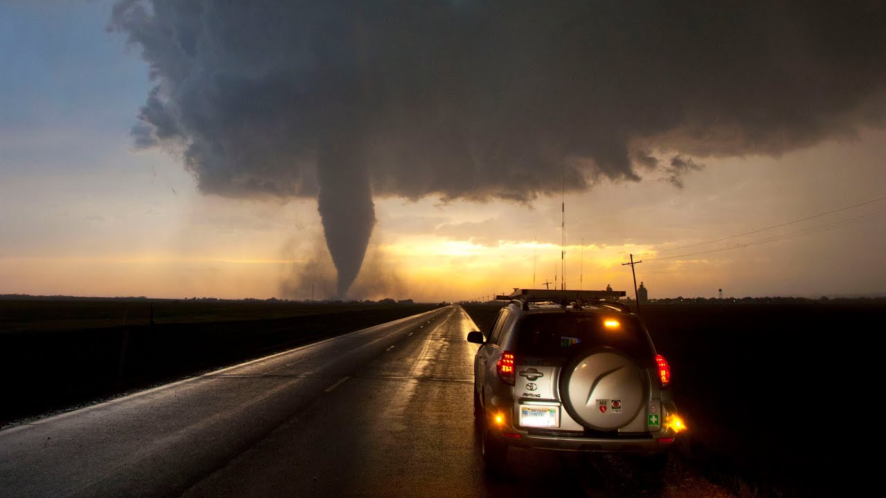 Storm Chase & Spotting - Rozel Tornado, Kansas 18th May 2013