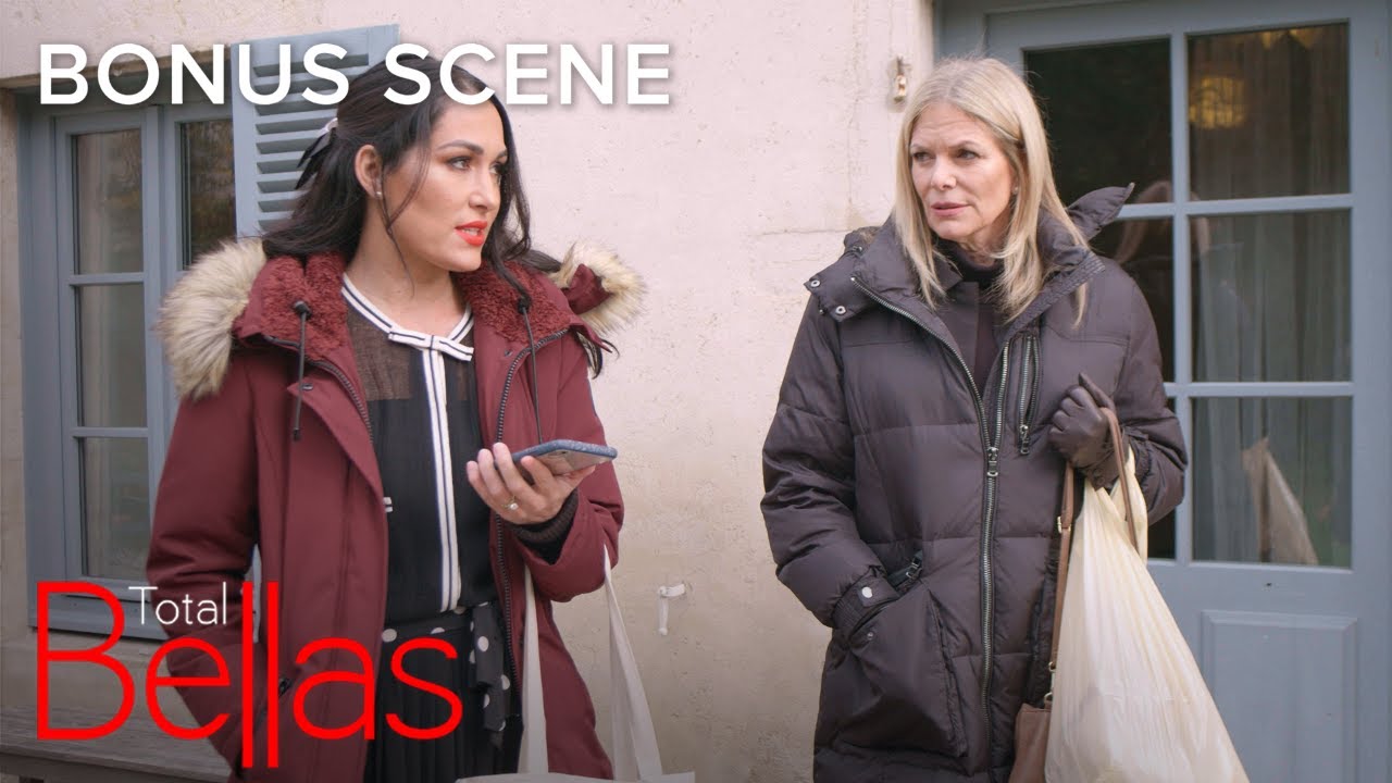 Brie Bella & Mother Kathy's Big Fail in France | Total Bellas Bonus Scene | E!