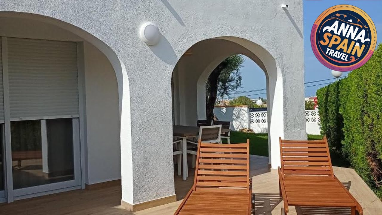 Apartamento J&G Peniscola | Calig, Spain | Hotel Review 🛏️