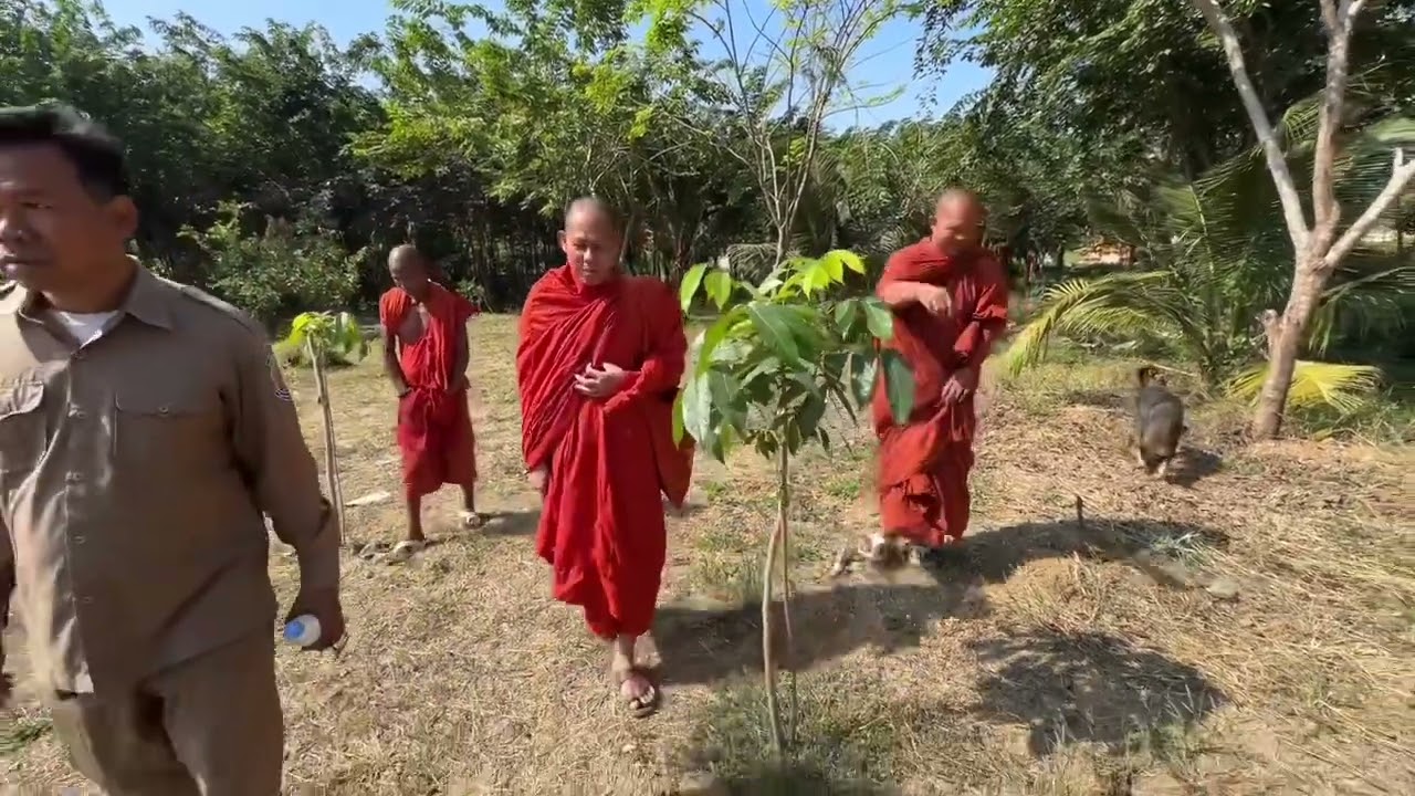 ទស្សនាវត្តស្រុកកំណេីត​ វត្តព្នៅ​ ភូមិសំរោងក្នុង​ ស្រុកឯកភ្នំ​ ខេត្តបាត់ដំបង