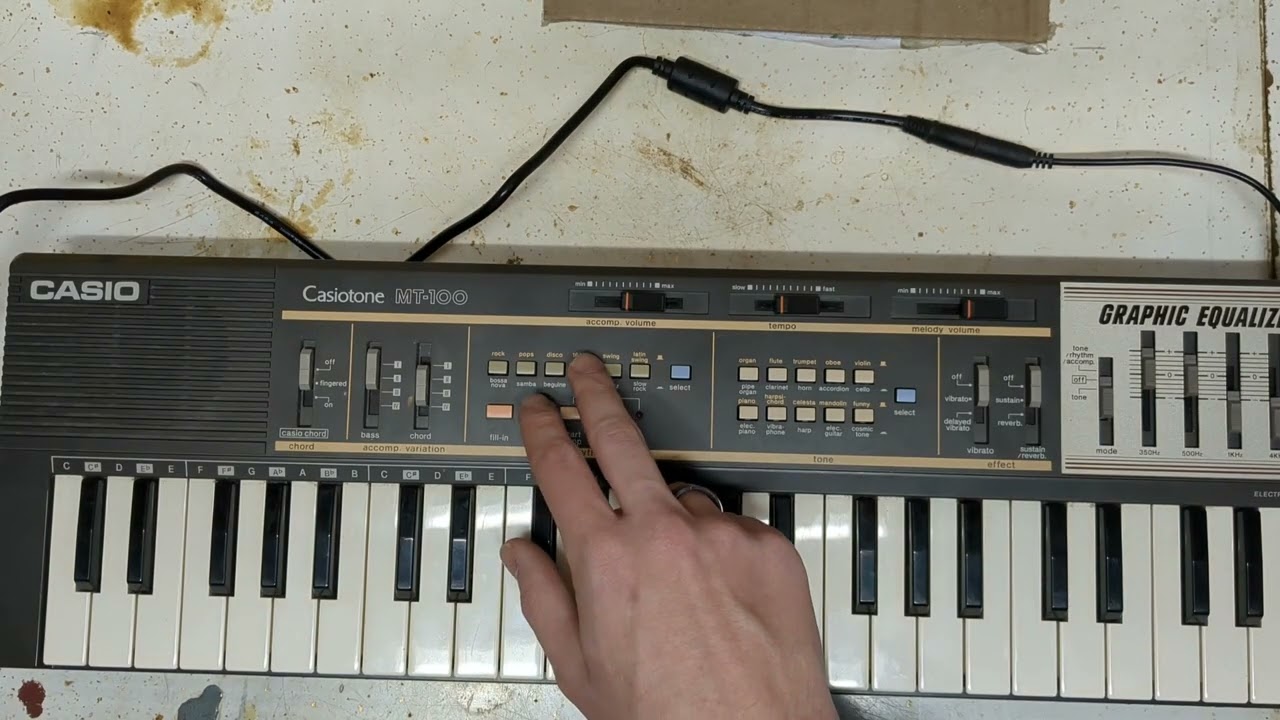 Casio MT 100