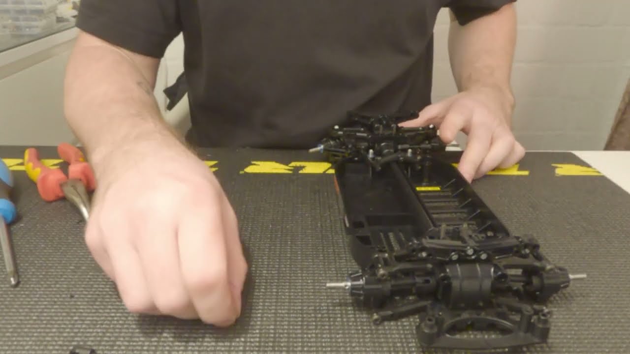 Aufbau TAMIYA TT-01E für die RC Rallye Hamburg Rennserie Teil 2 „Chassis“