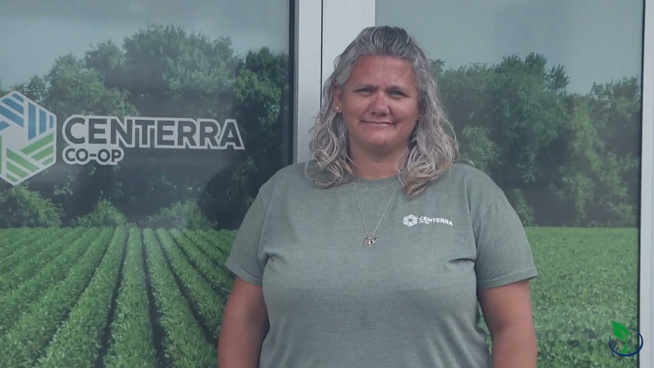 Holly Cotter - 2022 Excellence in Customer Service Award Recipient