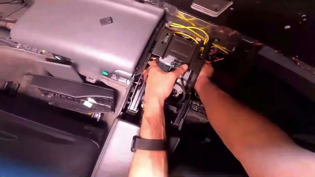 Intsall D2B Most Box For Mercedes SL R230 Fiber Optics